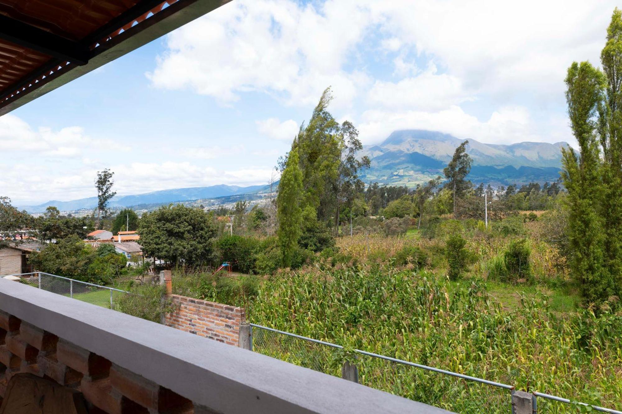 Watzara Wasi Cottage Familiar Camprestre Y Lofts En Cotacachi Buitenkant foto